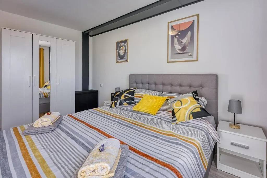 Bungalow Leni Pula Apartment