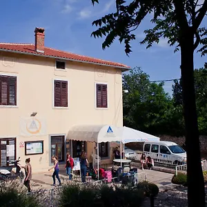  Hostal Hi